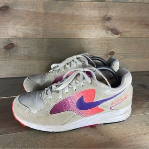 Nike air skylon 2 Mens size 9 shoes beige athletic running sneakers